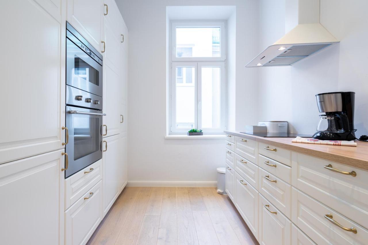 Modernes Apartment Im Charmanten Cottage Viertel Вена Экстерьер фото